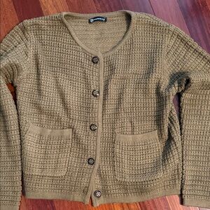 Pretty Garden Chic Olive Green Women's SweaterSmall